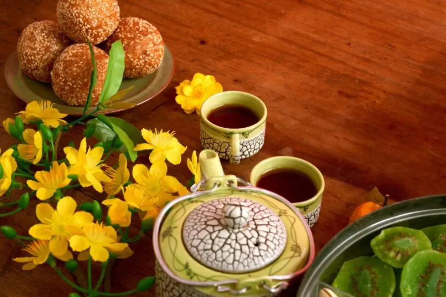 Trà là món quà tết ý nghĩa để dành tặng người lớn tuổi