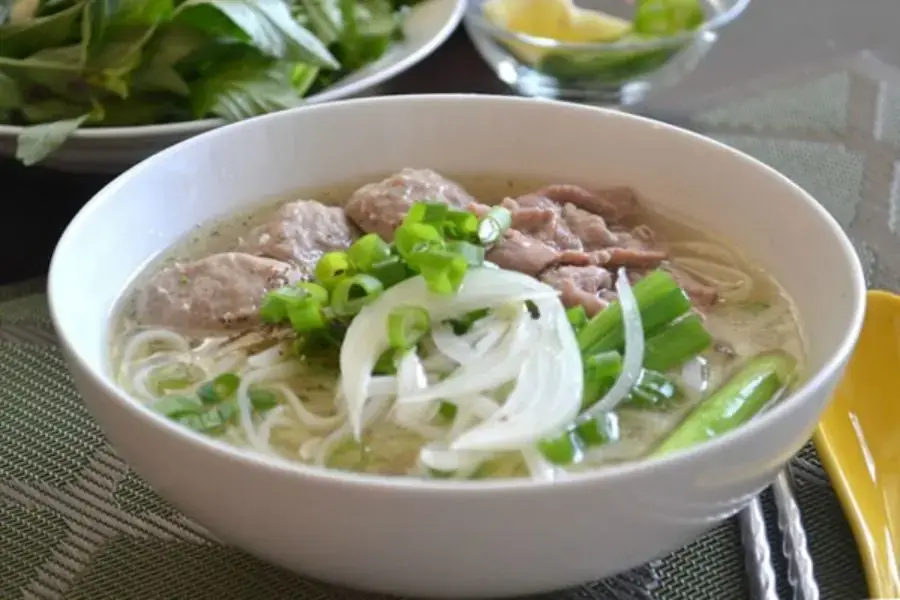 Phở - Bữa sáng cho bé dễ ăn và đầy đủ dinh dưỡng