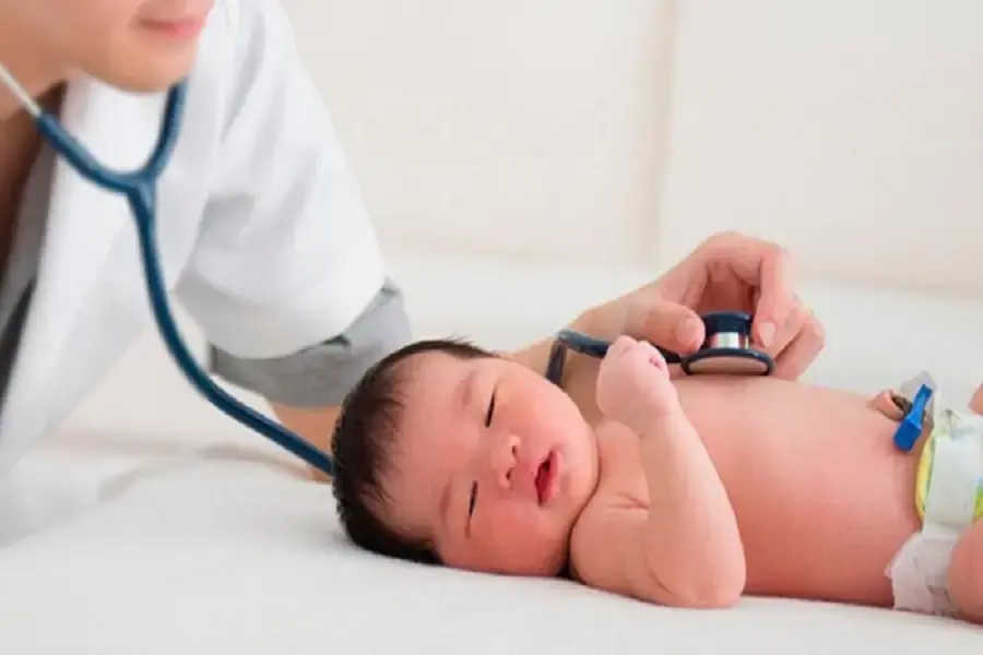 Viêm phổi làm trẻ sơ sinh bị ho