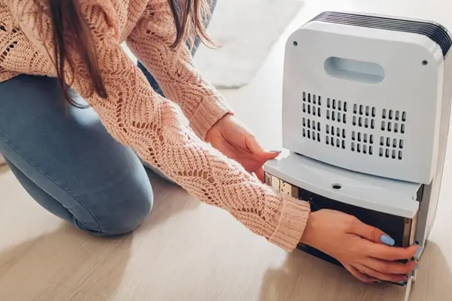 Cách sử dụng máy hút ẩm khá đơn giản