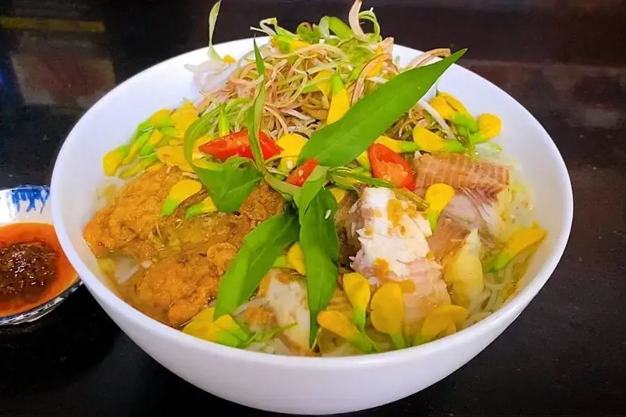 Bún cá Châu Đốc là một cái tên quen thuộc trong ẩm thực miền Tây