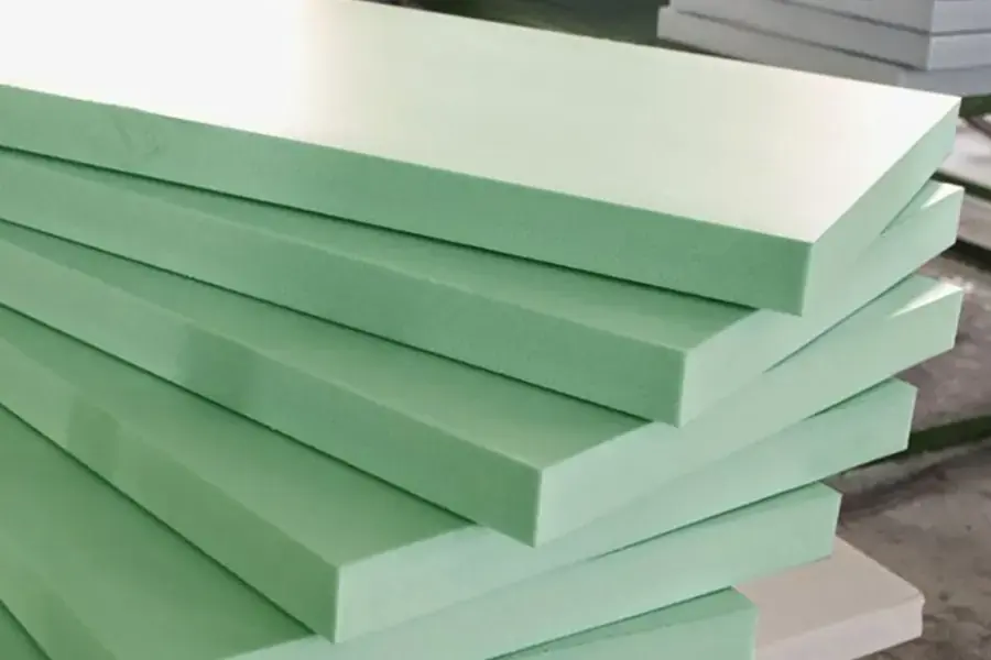 Xốp XPS không thấm nước, ngăn nước mưa ngấm vào trần nhà