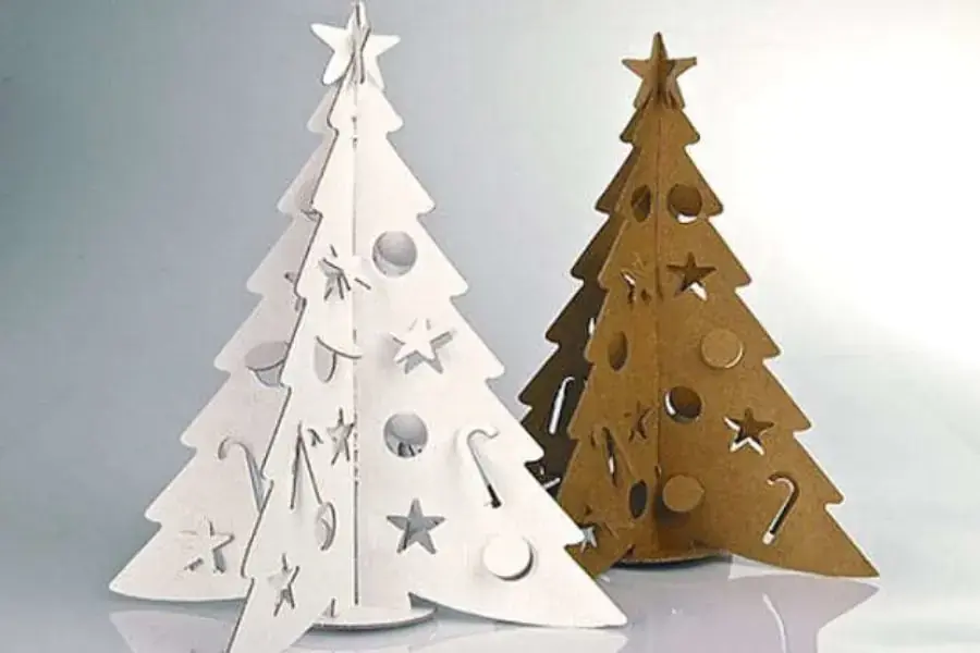 Tạo hiệu ứng , họa tiết sinh động trên thân cây thông Noel. 