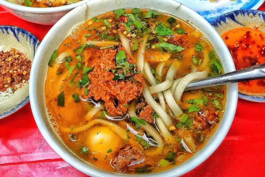 Bánh canh bột lọc có calo không quá cao, thường chỉ giao động từ 220 - 400 calo.