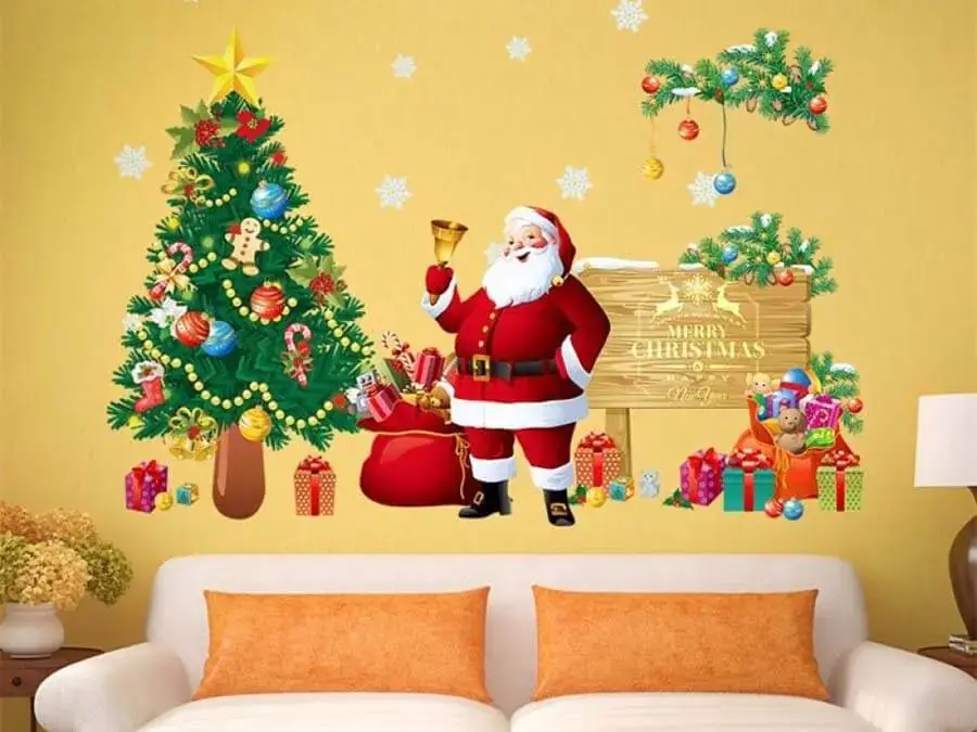 Bạn không cần phải sơn hay tô vẽ lên tường để trang trí Giáng sinh mà chỉ cần sử dụng miếng dán tường, vô cùng nhanh gọn. (Nguồn: kientrucvhome.com)