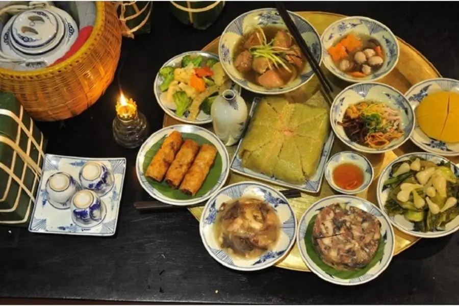 Mâm cỗ ngày Tết miền Bắc