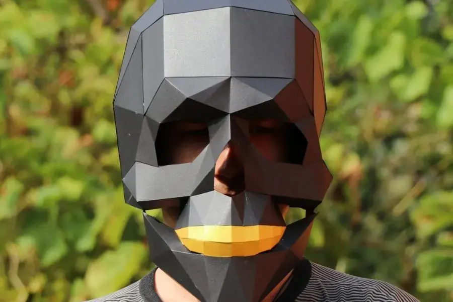 Mẫu mặt nạ Halloween 3D với kiểu dáng đầy ma mị.