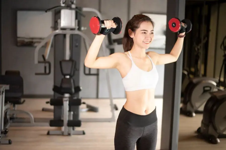 Tập tạ giúp thúc đẩy tăng trưởng cơ bắp