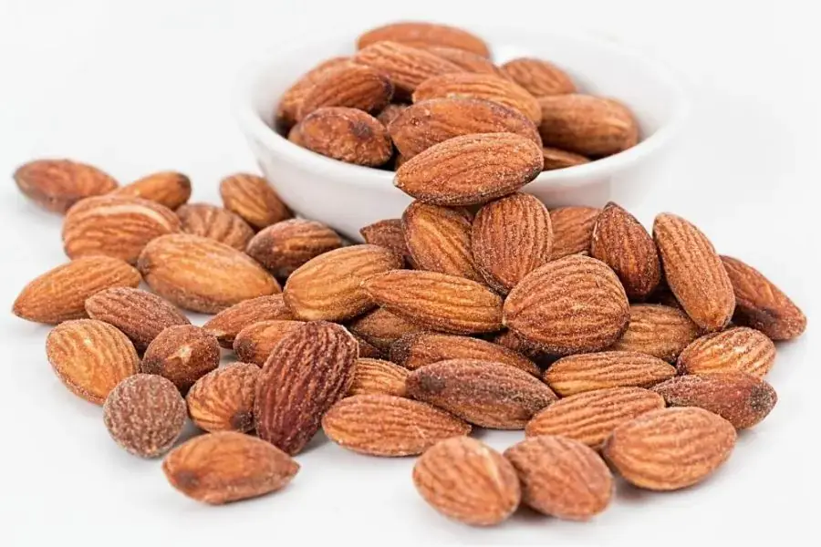 Không chỉ giúp giảm cân, hạt hạnh nhân còn giúp giảm mức cholesterol xấu trong cơ thể