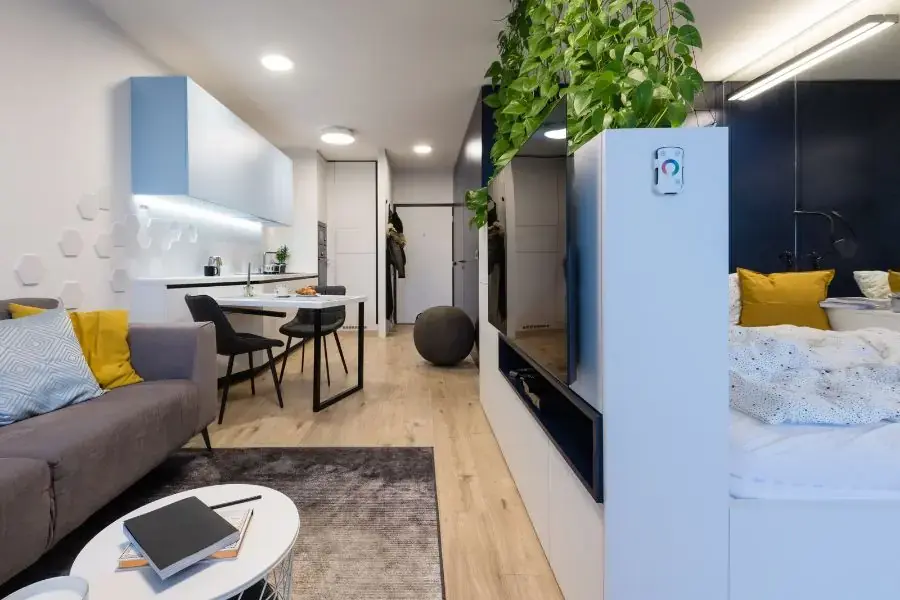 Mẫu thiết kế nội thất chung cư 30m2 2 phòng ngủ tông màu xanh dương mát mắt làm chủ đạo