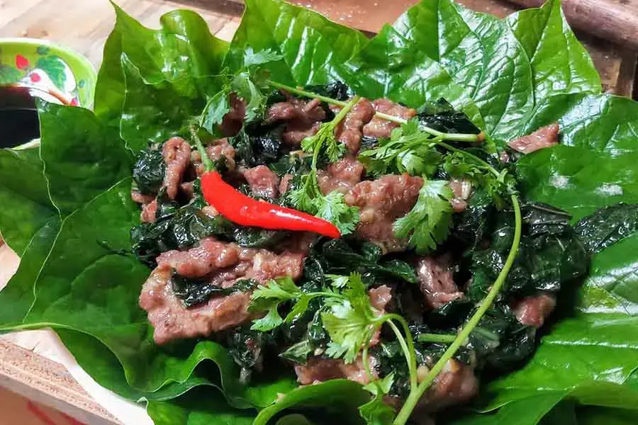Tim bò xào lá lốt là món ăn được rất nhiều người yêu thích bởi độ thơm ngon khó cưỡng