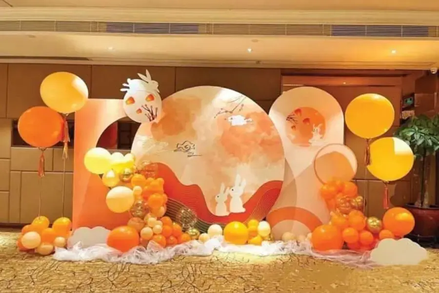 Trang trí theo phong cách hiện đại.