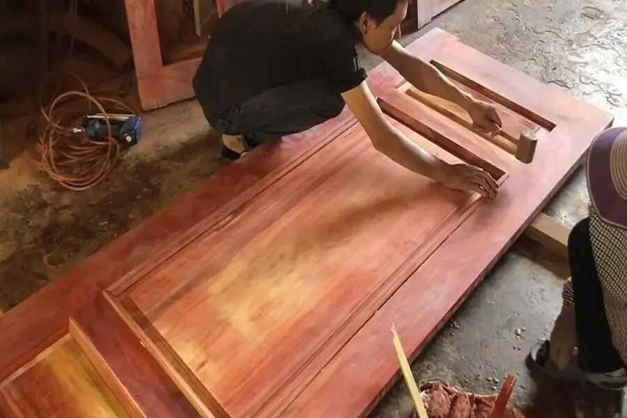 Cách sửa cửa gỗ bị xệ