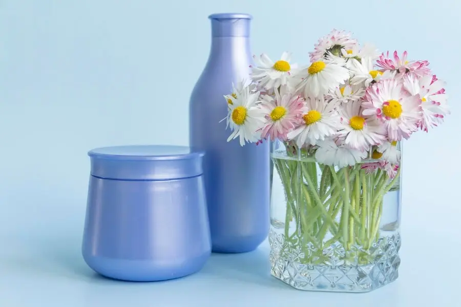 Thành phẩm cắm hoa đồng tiền tuyệt đẹp với bình miệng rộng