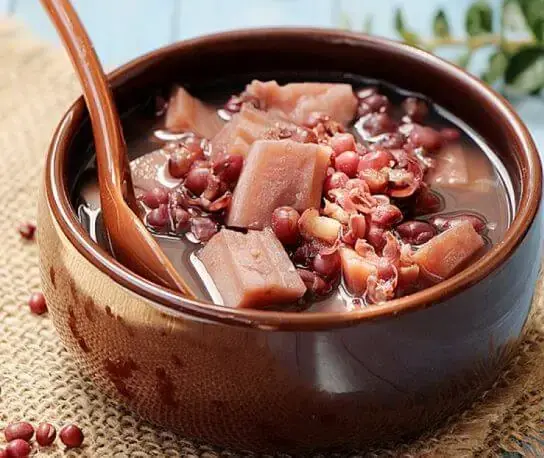 Canh củ sen đậu đỏ