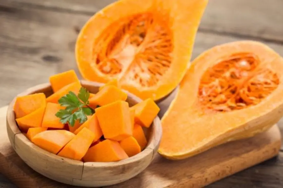 Bí đỏ chứa lượng lớn chất xơ, giúp tiêu hóa nhanh chóng.