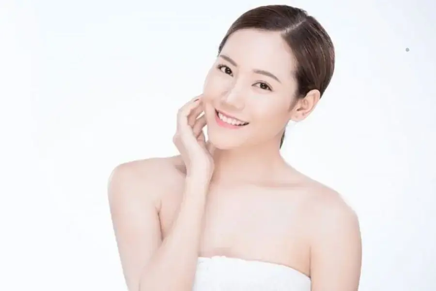 Ăn đu đủ giúp làn da mịn màng và trắng sáng.