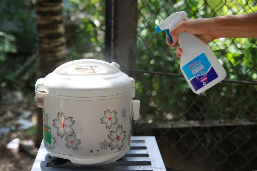 vệ sinh nồi cơm điện
