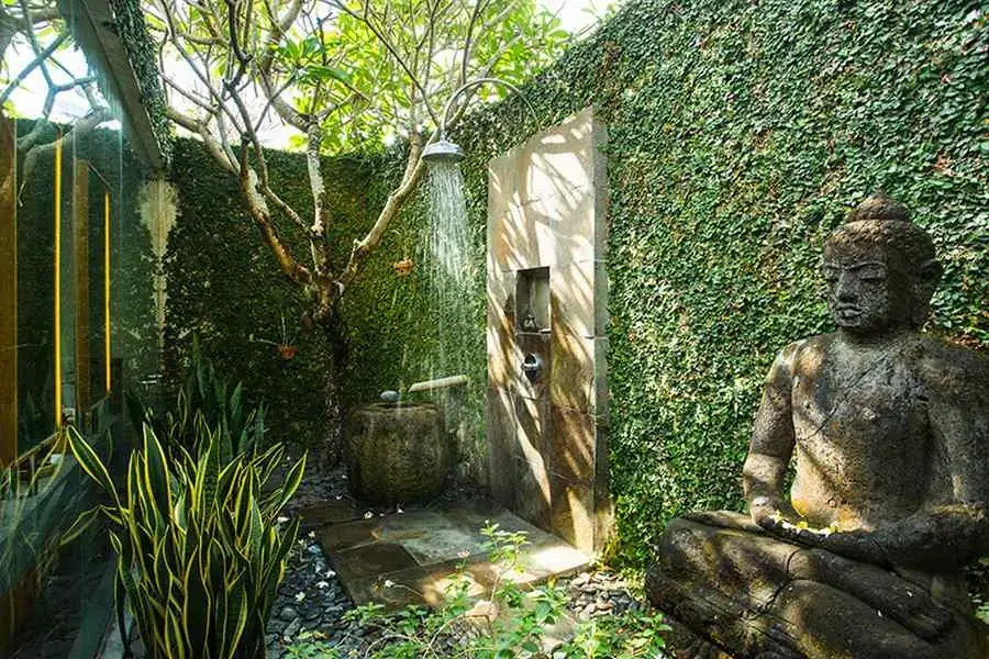 Mở rộng không gian phòng tắm