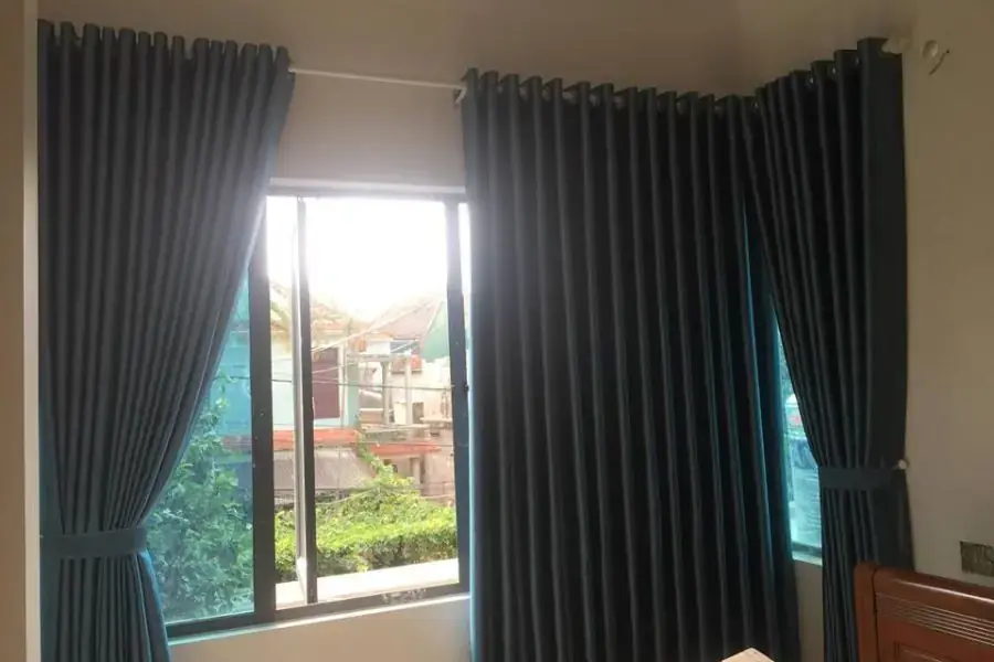 Rèm vải được nhiều gia đình sử dụng vì tính phổ biến