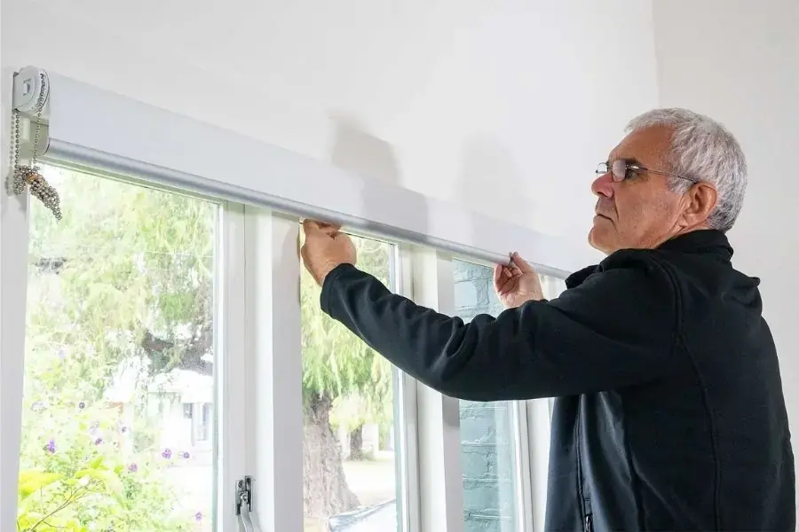Hướng dân cách tháo rèm cuốn