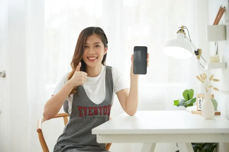 Giá dịch vụ công khai trên app.