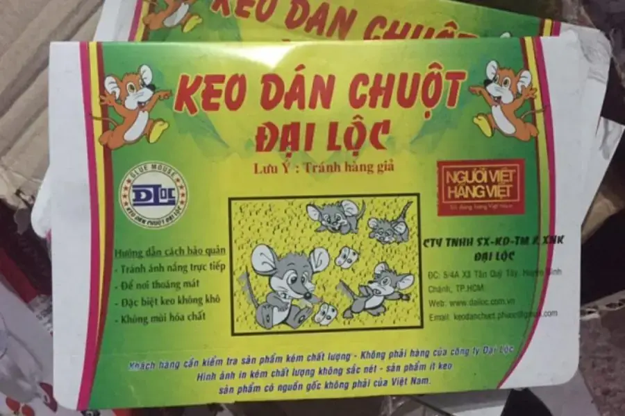 Bạn có thẻ dùng keo dáng chuột để đuổi rết đi