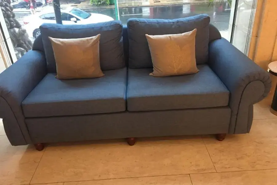 Tháo các kết nối và các bulong thành các bộ phận riêng biệt
