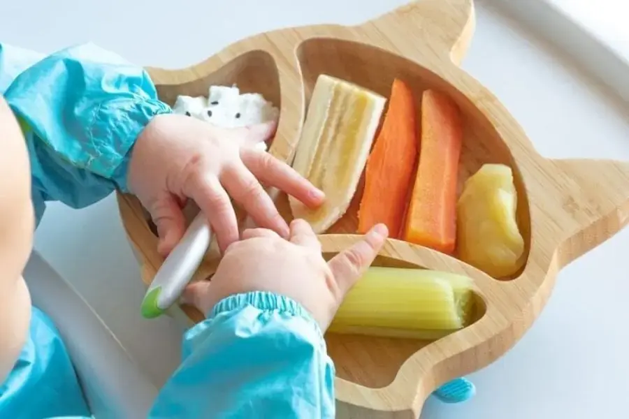 Thực đơn cần phong phú và đảm bảo đủ dinh dưỡng
