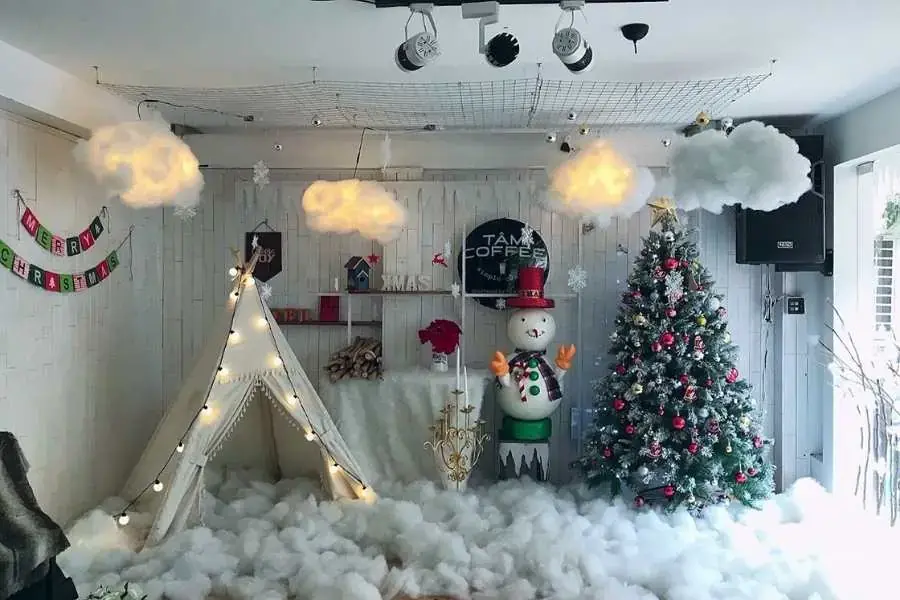 Sáng tạo với cách decor cây Giáng Sinh bằng bông gòn đẹp mắt.