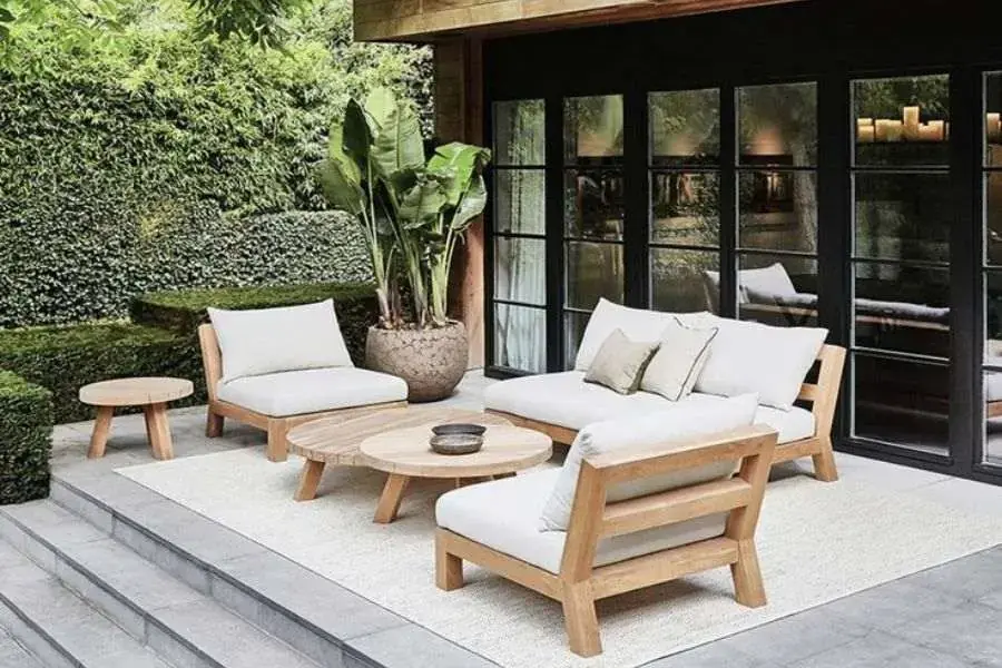 Mẫu ghế sofa gỗ đơn sang trọng và hiện đại
