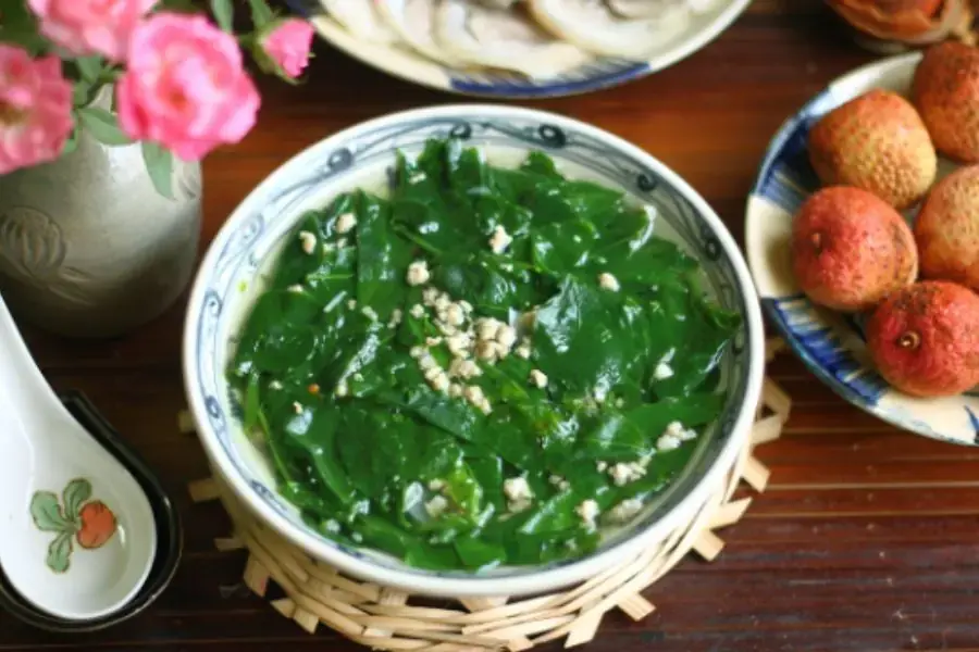 Canh rau ngót thịt băm thơm ngon