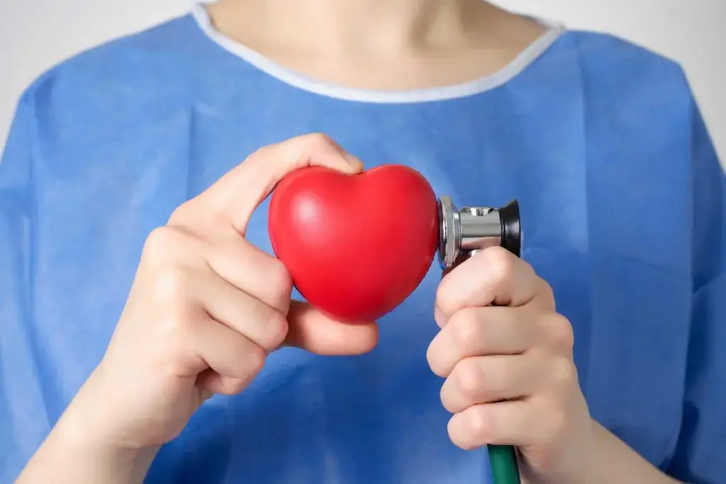 Quả bưởi có tác dụng tăng cường sức khỏe tim mạch