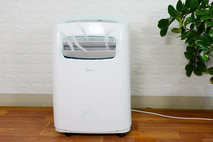 Máy lạnh mini rất nhỏ gọn (nguồn: ReviewAZ.vn)