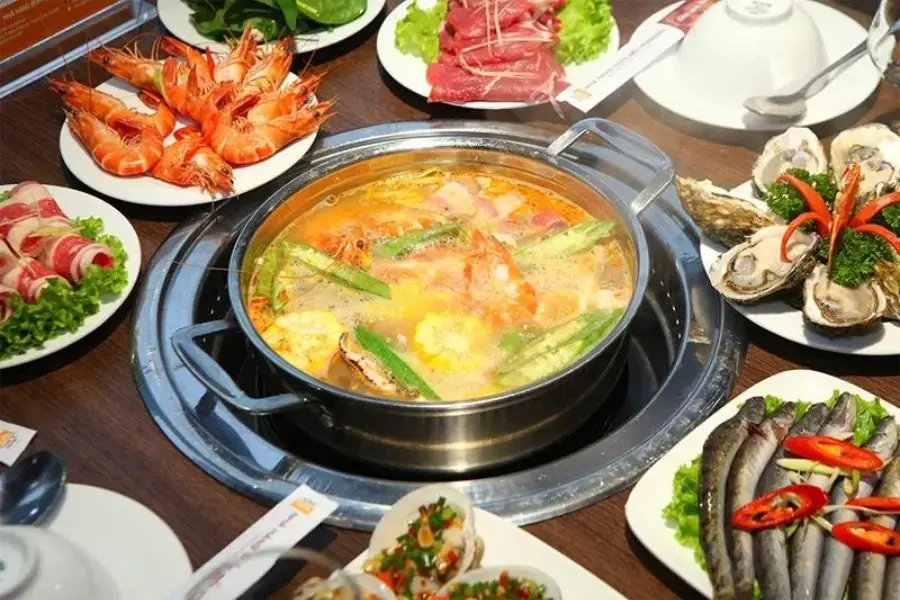 Nhúng kỹ hải sản trước khi thưởng thức để đảm bảo an toàn sức khỏe