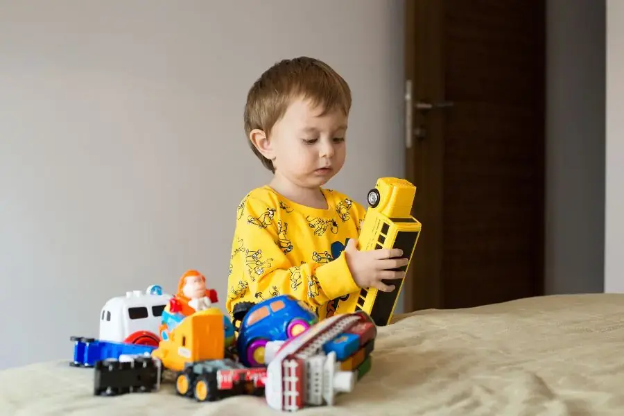 Cho trẻ quen với không khí tự nhiên trước khi ra khỏi phòng 3 phút