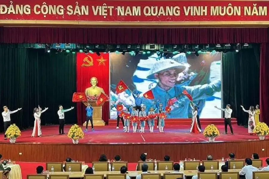 Những giai điệu bất hủ được vang lên trong ngày 2/9 về tình yêu quê hương, đất nước.
