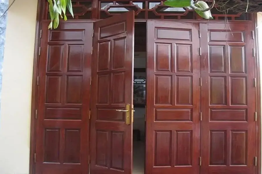 Nguyên nhân cửa gỗ bị xệ (Nguồn: Baomoi.com)