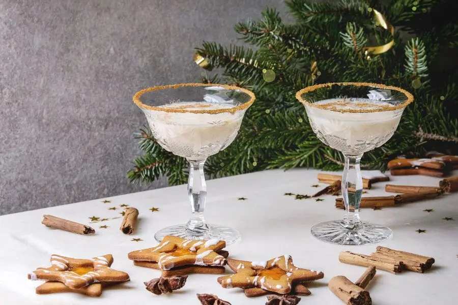 Cocktail trứng là thức uống phổ biến trong những dịp Giáng Sinh.