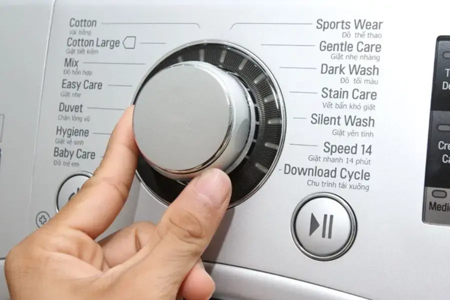 Sử dụng chế độ tự vệ sinh lồng giặt để làm sạch máy giặt Panasonic