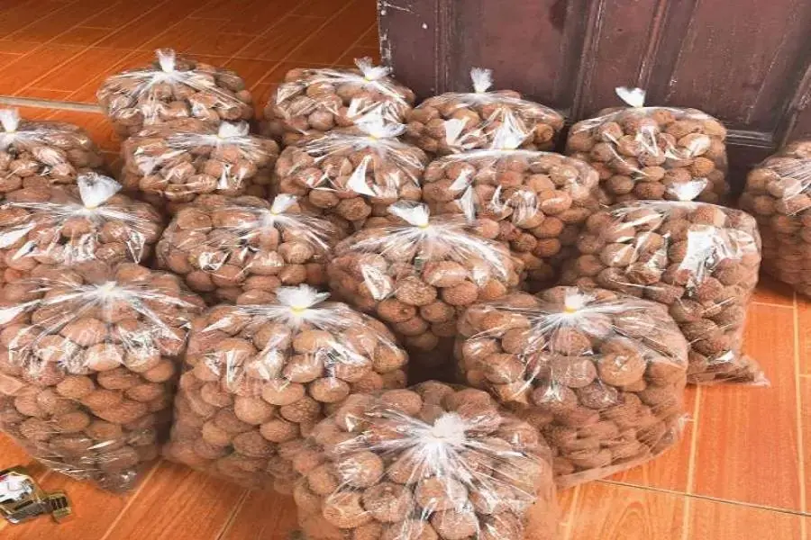 Cách bảo quản vải sấy khô