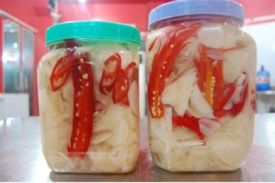 bảo quản măng chua trong hộp nhựa