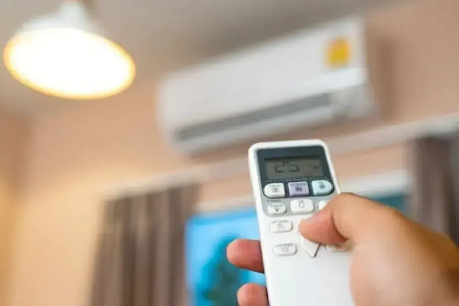 Nên bật điều hòa trước 15-20 phút trước khi ngủ