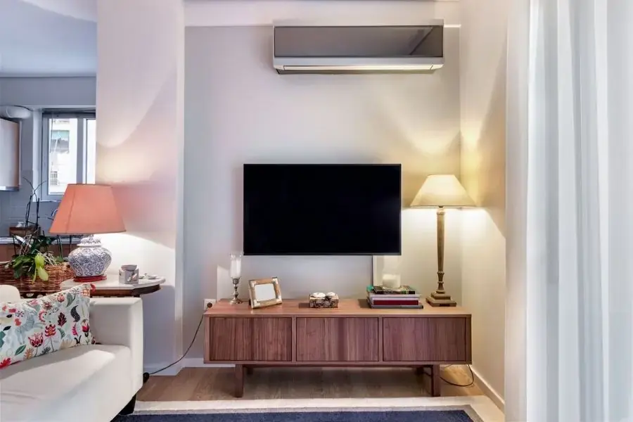 Sử dụng máy lạnh như đồ vật trang trí trong phòng ngủ