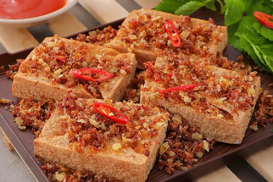 Đậu hũ chiên sả ớt.