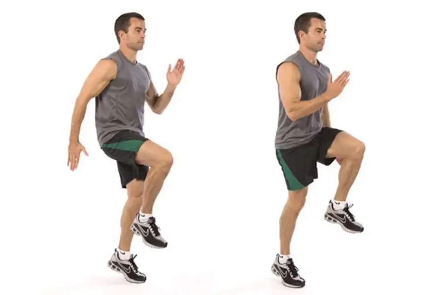Động tác aerobic bước đi tại chỗ đơn giản và dễ thực hiện.