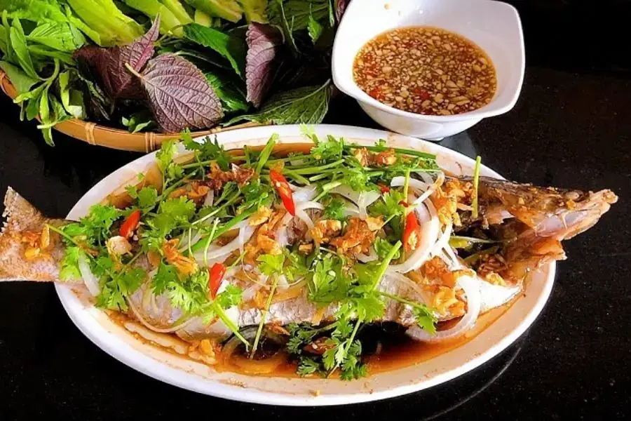 Chế biến dễ dàng với món cá đối hấp gừng