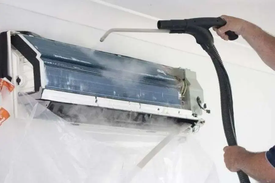 Điều hòa lâu ngày không vệ sinh sẽ tắc nghẽn dẫn tới không mát