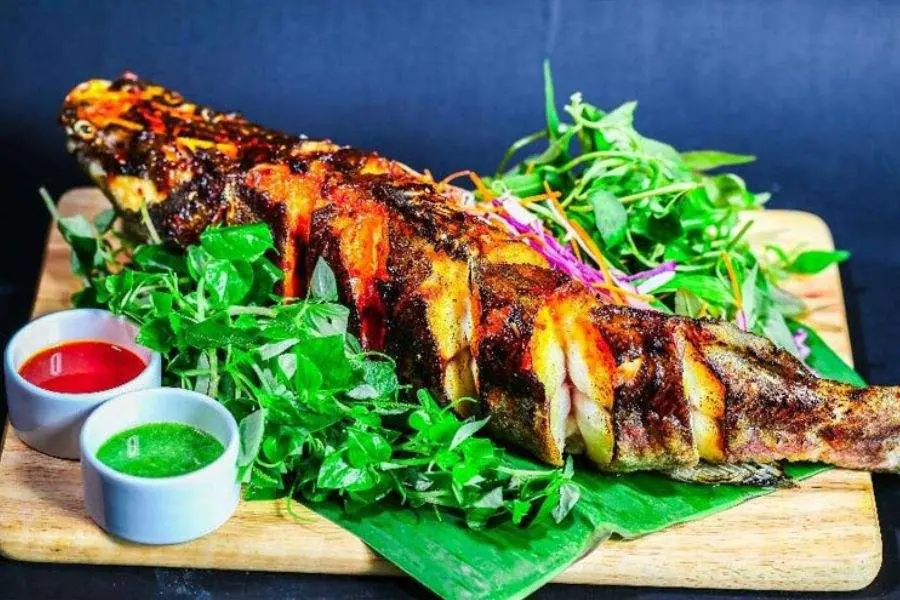 Làm món nướng để nếm được độ tươi của cá.