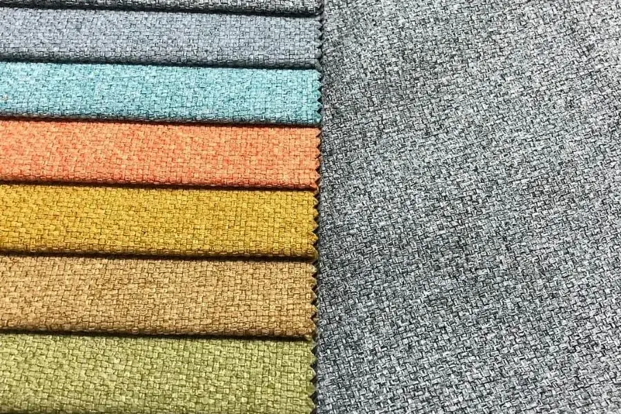 Chất liệu bọc ghế sofa bằng vải sẽ có đa dạng màu sắc